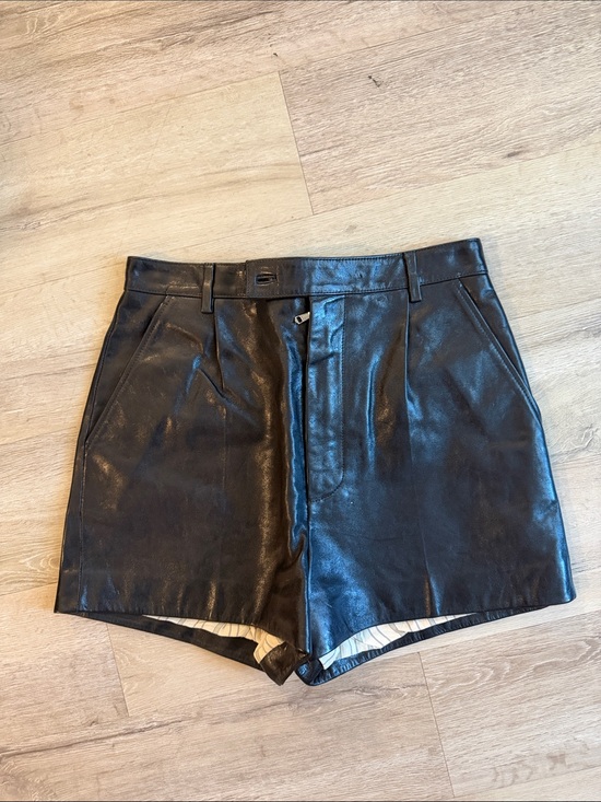 Gucci Pants - Gucci Black High-Waist Leather Shorts